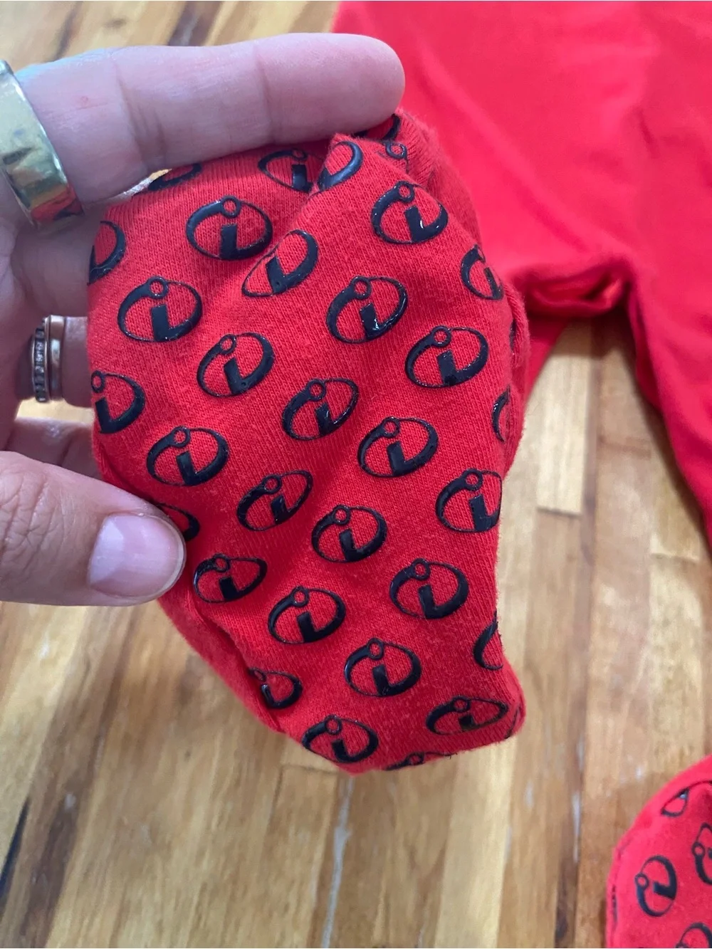 Disney Baby The Incredibles Red & Black Superhero Costume Pixar 12-18 months - Picture 3 of 6